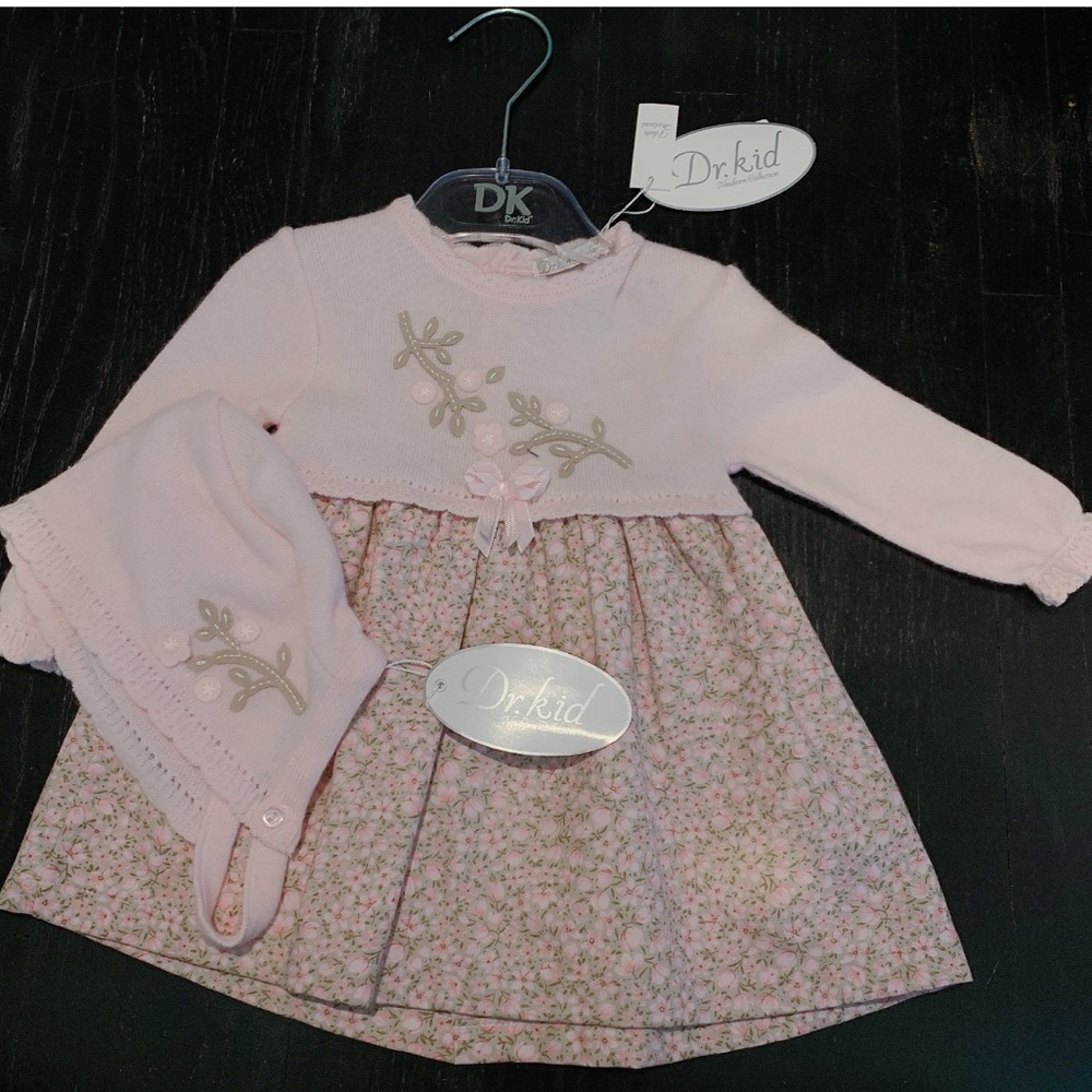 Beautiful dress with matching bonnet!